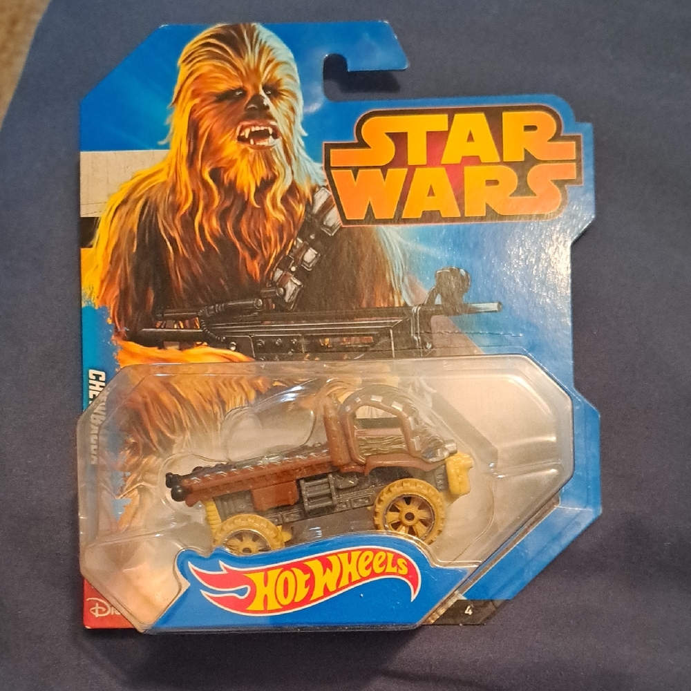 Star Wars Chewbacca Vehicle - Brown and Gold